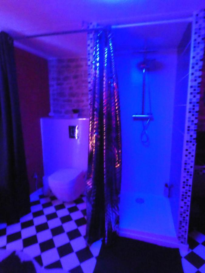 Love Room Le Rouge Et Noir Barr Exterior foto