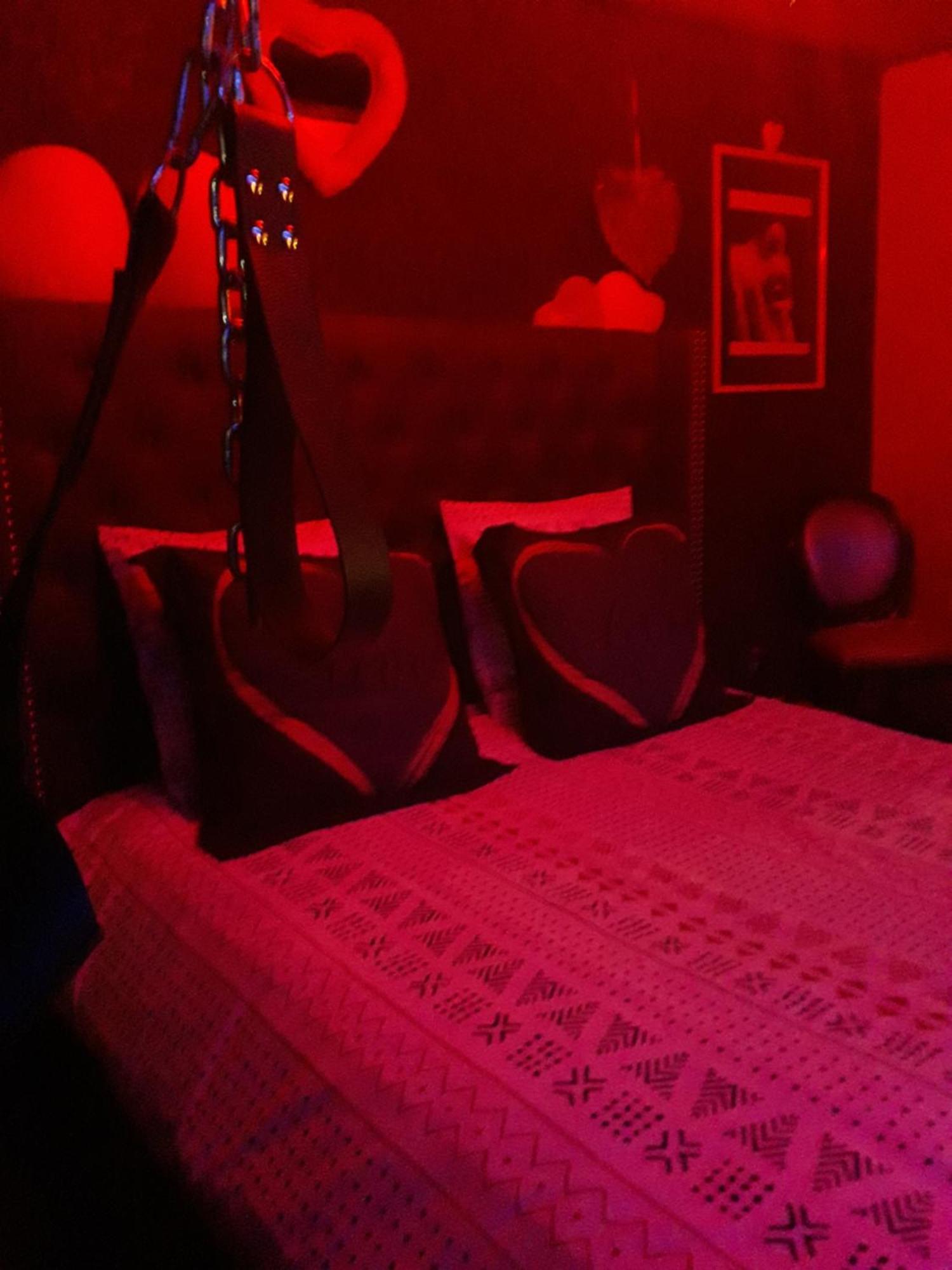 Love Room Le Rouge Et Noir Barr Exterior foto